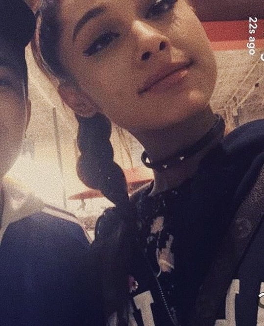 Ariana grande la verdadera cara de la reina ari
 #102209702