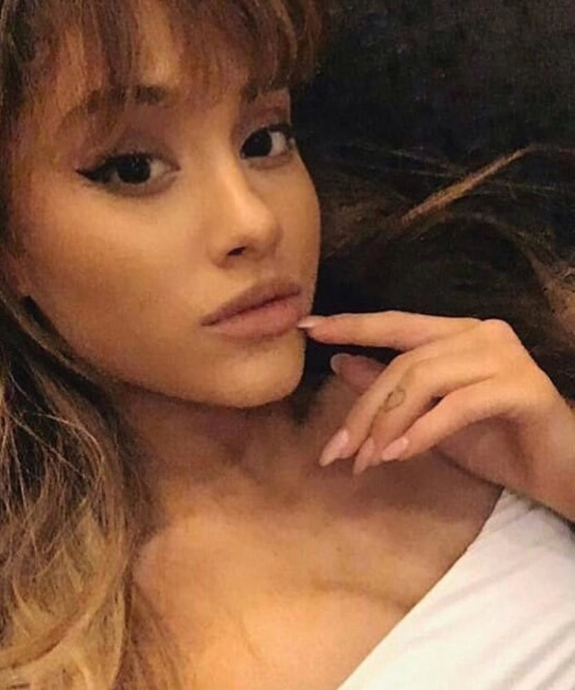 Ariana grande la verdadera cara de la reina ari
 #102209711