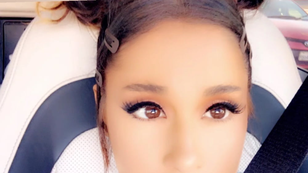 Ariana grande il vero volto della regina ari
 #102210058