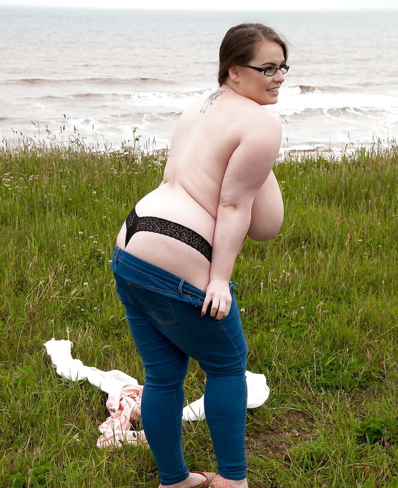 Bbw mix 593 (en el mar)
 #105152301