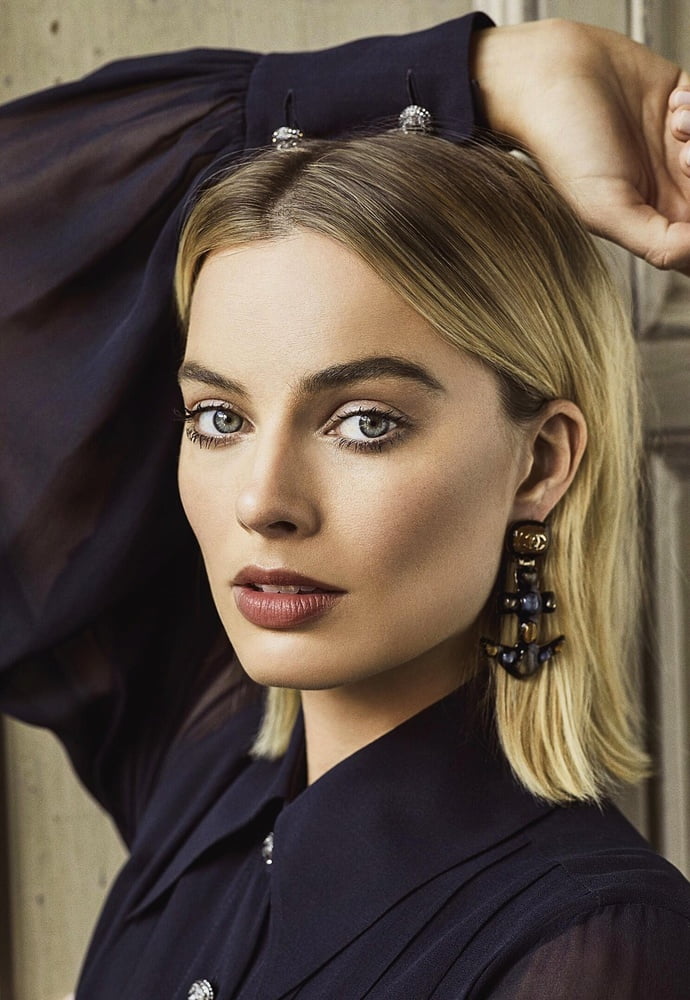 Margot robbie hot
 #106226482