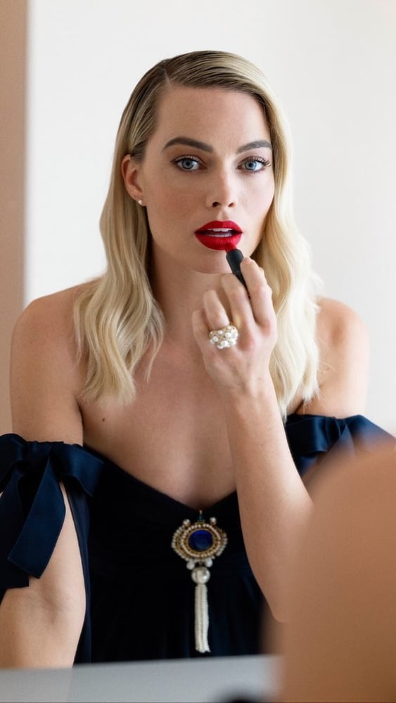 Margot Robbie hot #106226654