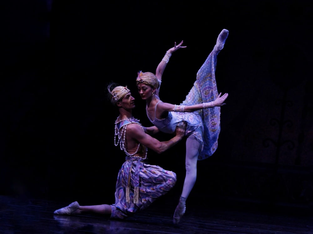 Ballerinas
 #94464286
