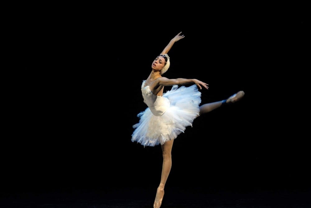 Ballerinas
 #94464934
