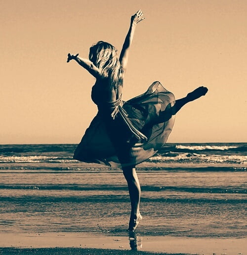 Ballerinas
 #94465188