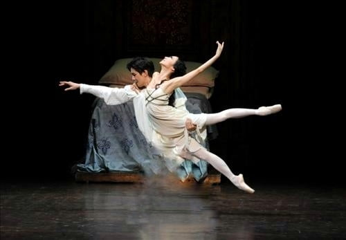 Ballerinas
 #94465823