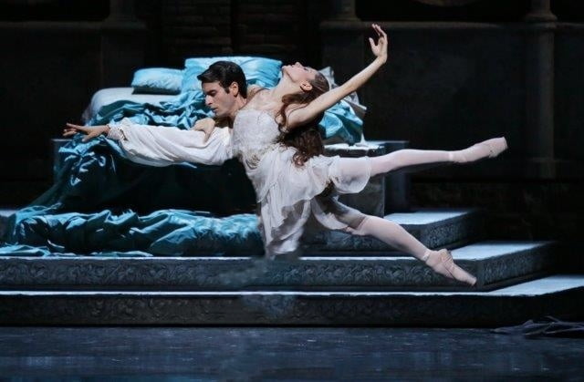 Ballerinas
 #94465943
