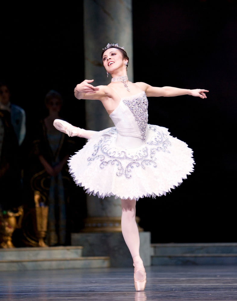 Ballerinas
 #94466050