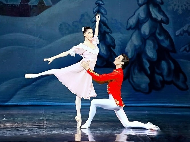 Ballerinas
 #94466167