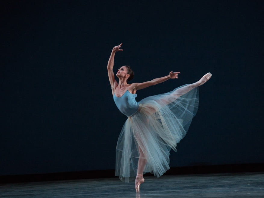 Ballerinas
 #94466404