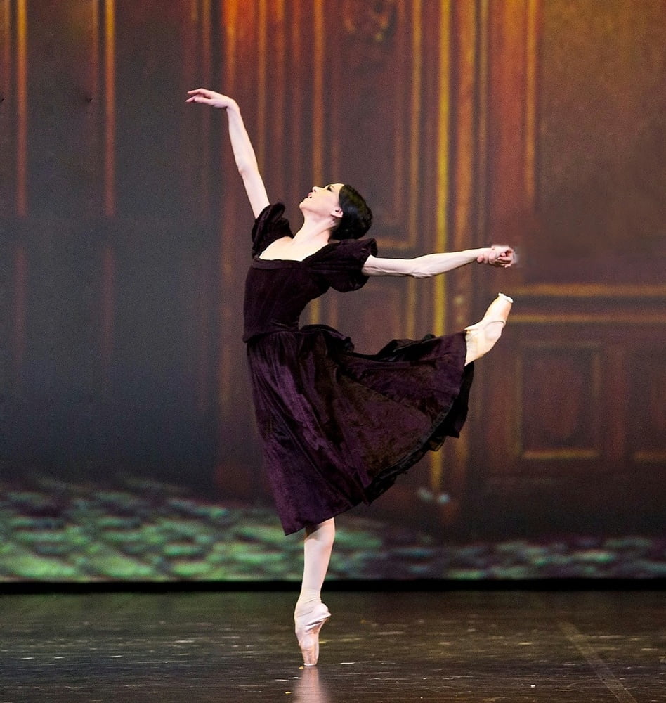 Ballerinas
 #94466421