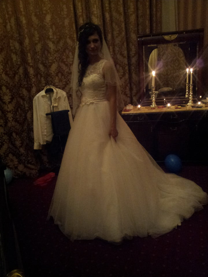 Bride Y #93498488
