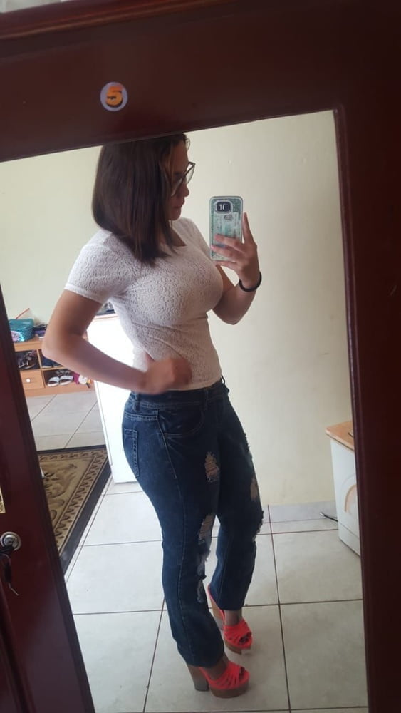 Chichona #80230233