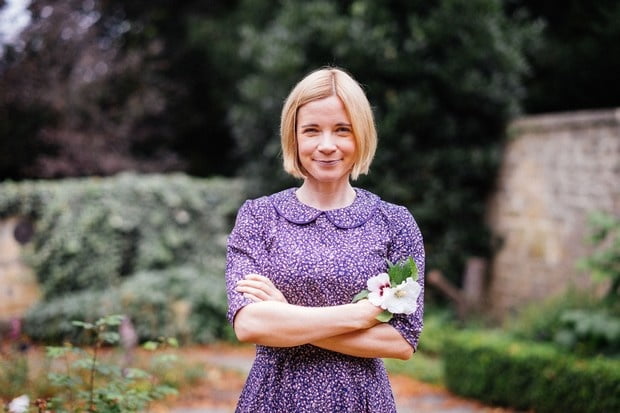 Lucy worsley
 #99990534