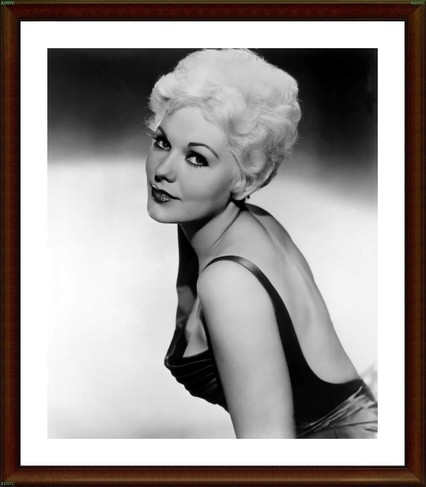A1NYC Vintage Celebrity Actress #102151160