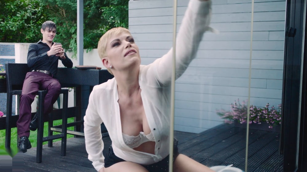 Nena madura caliente.
 #103105398