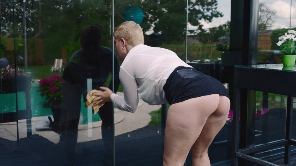 Nena madura caliente.
 #103105408