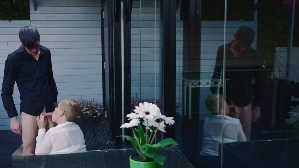 Nena madura caliente.
 #103105432