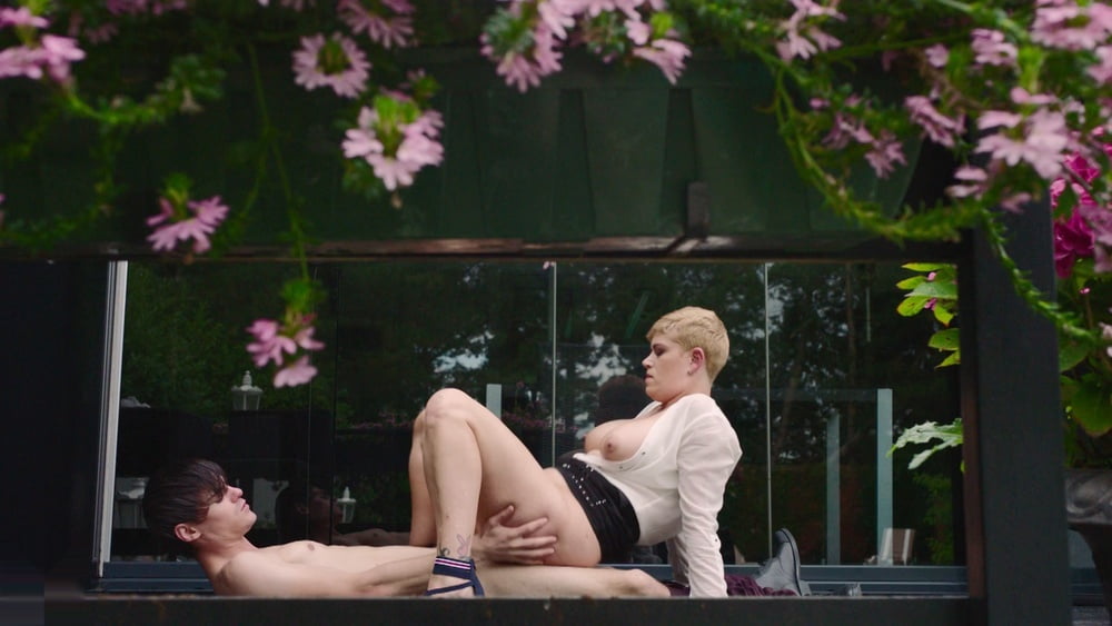 Nena madura caliente.
 #103105800