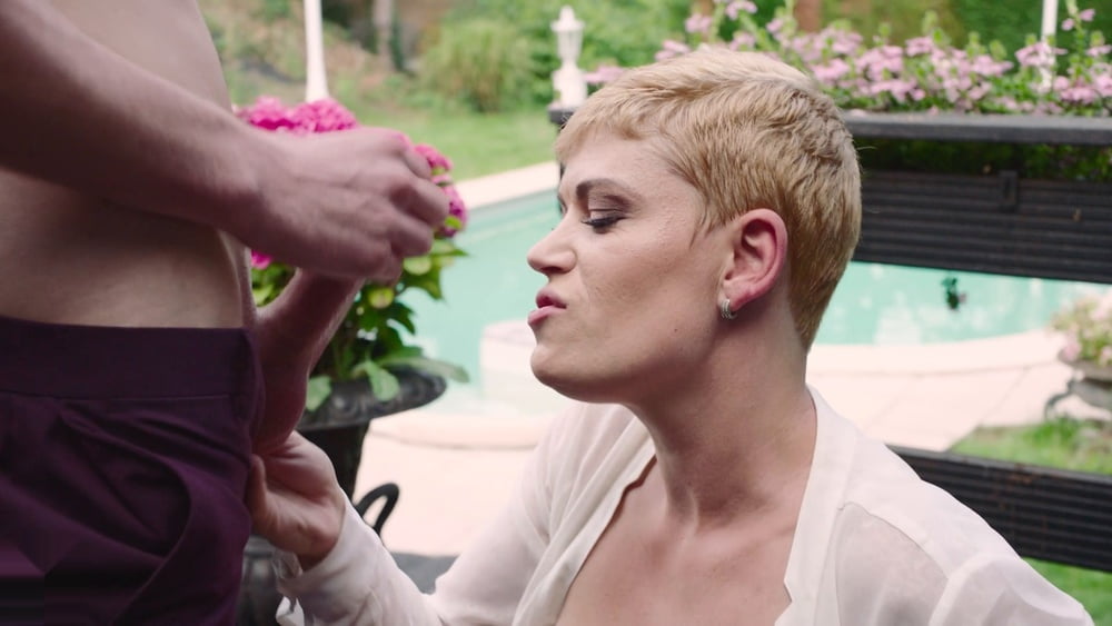 Nena madura caliente.
 #103105878