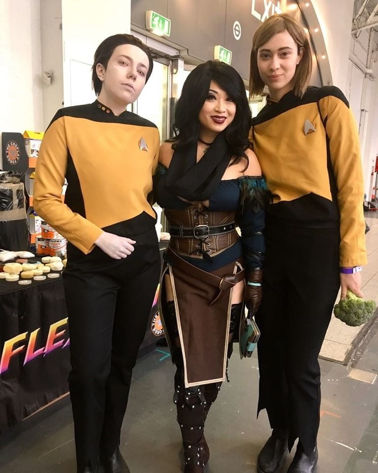 Awesome Star Trek Babes 2
 #106222021