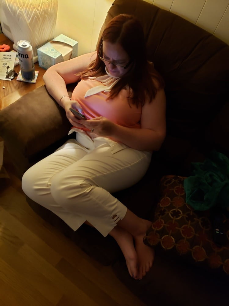 guess elizabeth doesn&#039;t know how to reverse image search #90513342