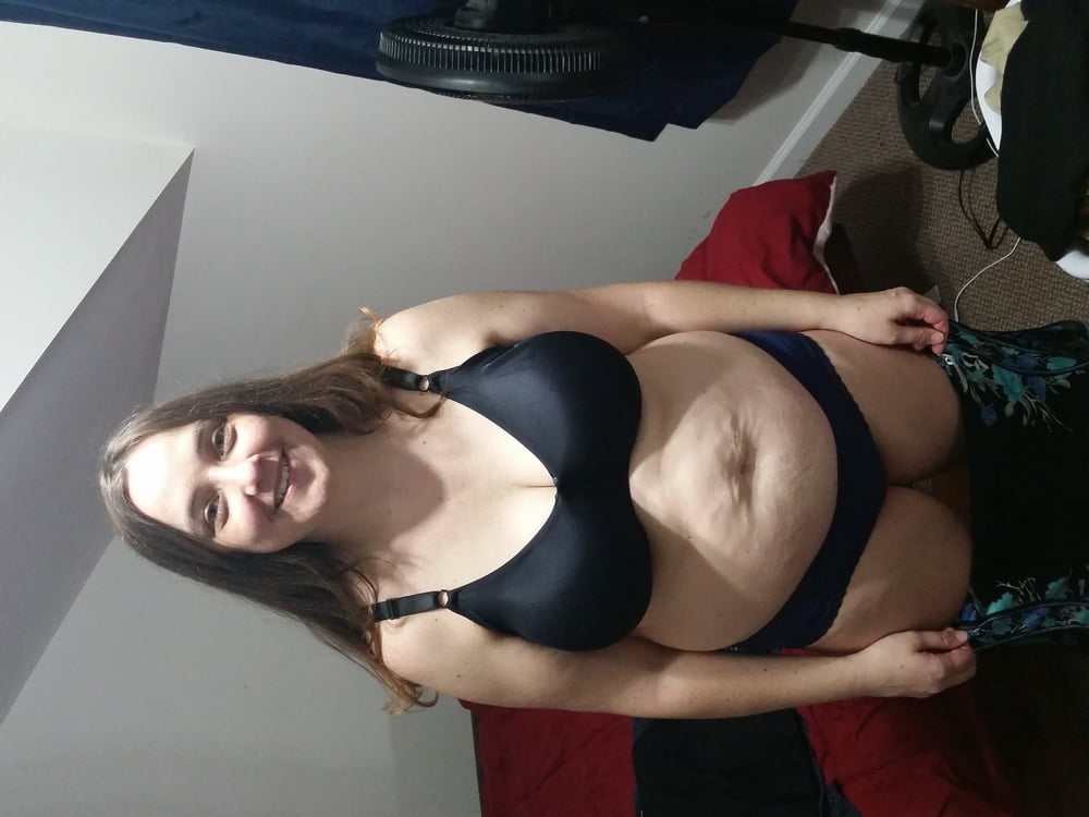 guess elizabeth doesn&#039;t know how to reverse image search #90513514