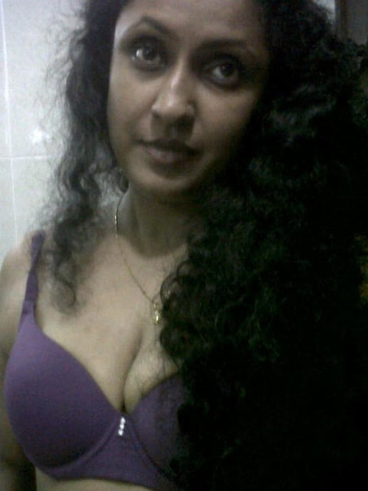 Galerie de filles nues du Srilanka 05
 #105382938