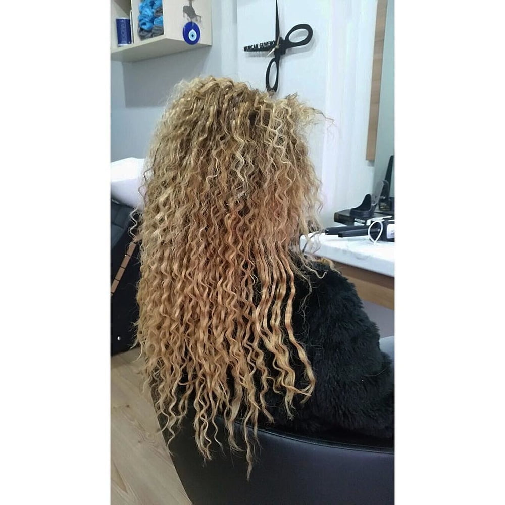 Cheveux crépus 4 ( cheveux sexy )
 #95336152