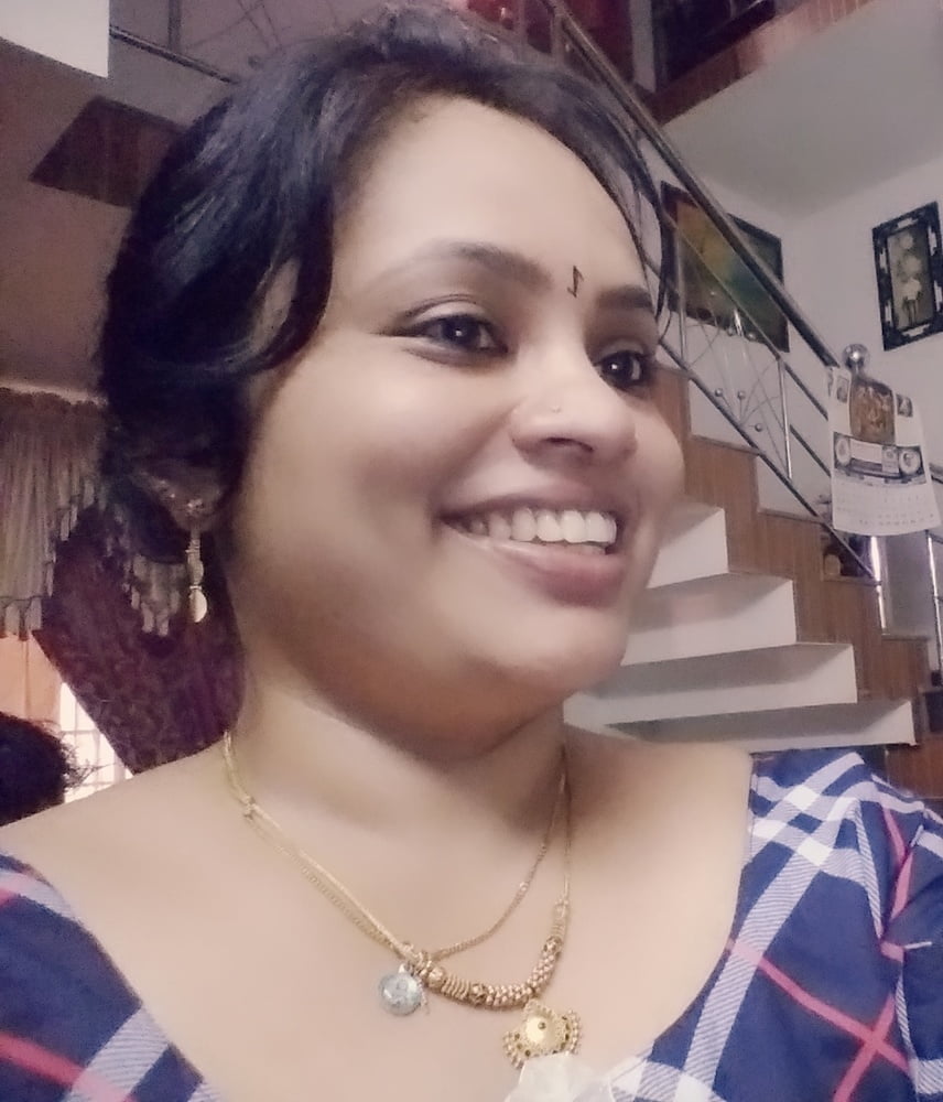 Bengalí corto y primo cubby
 #92678349