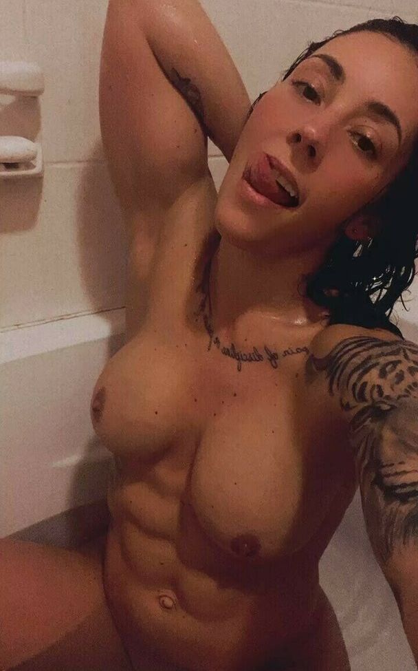 Lcpeachez88 desnuda #108167986