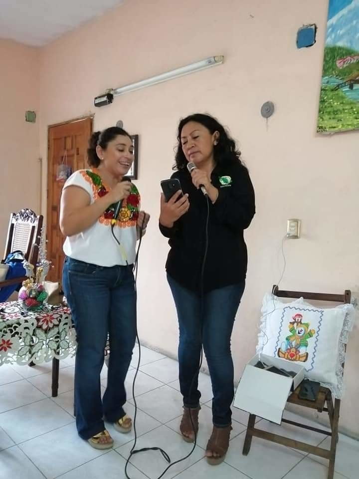 Maestra Madurar y jugosa - Mexican teacher #105908466