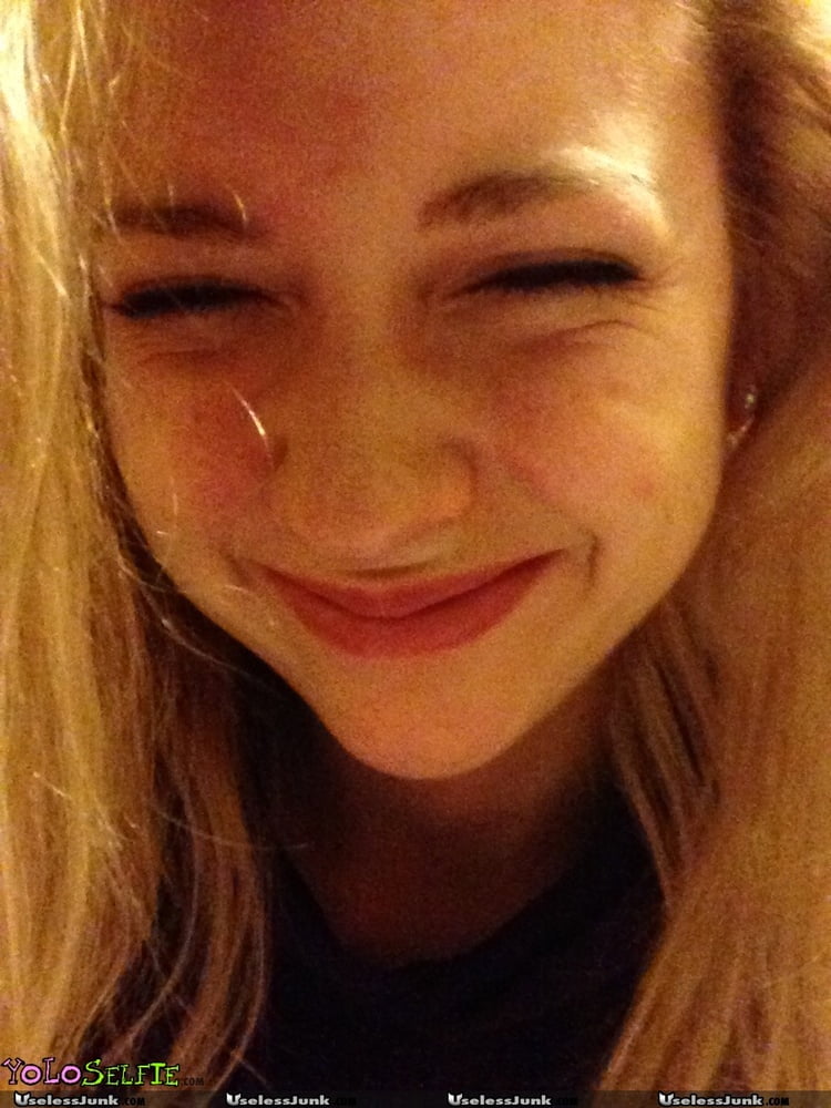 露出した妻たち 10
 #93890014