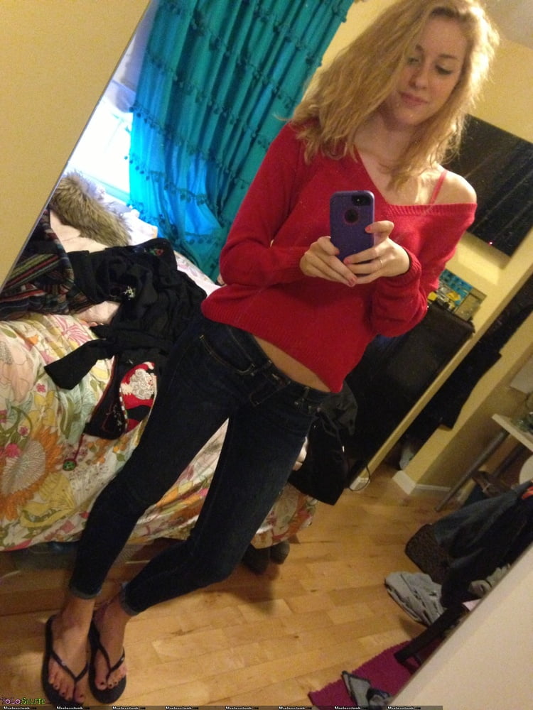 露出した妻たち 10
 #93890041