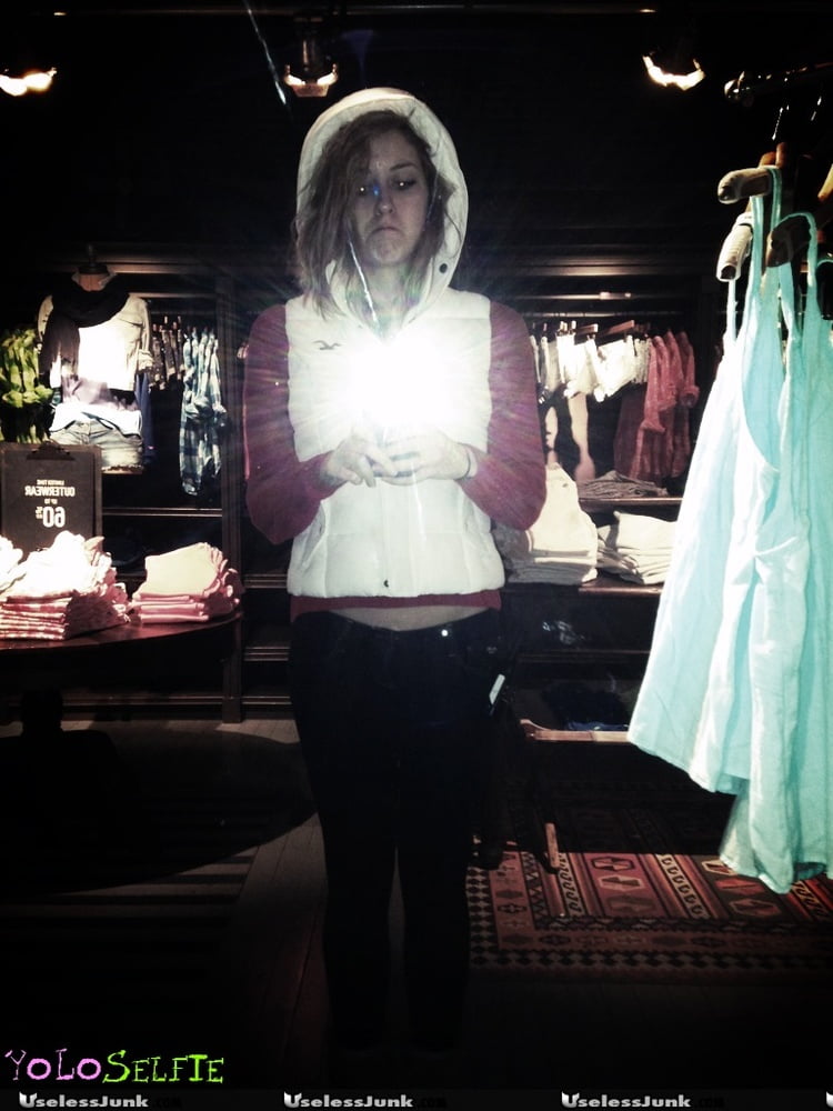 露出した妻たち 10
 #93890042