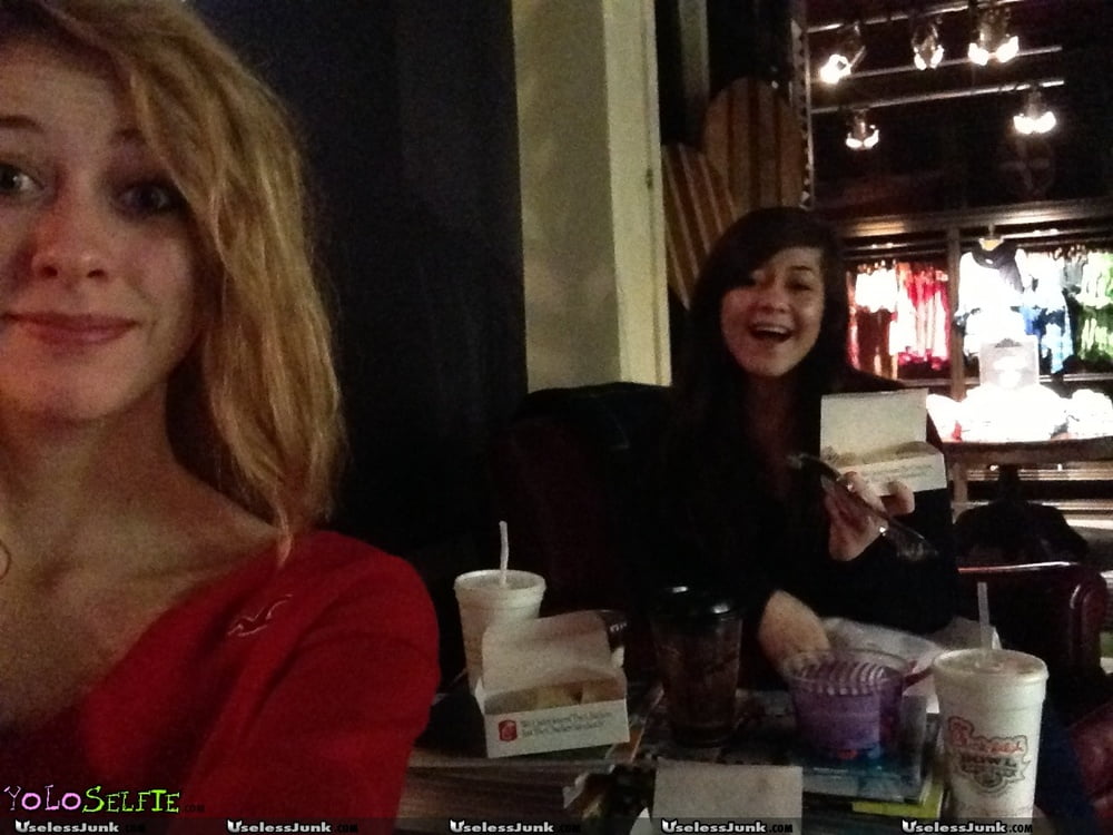 露出した妻たち 10
 #93890089