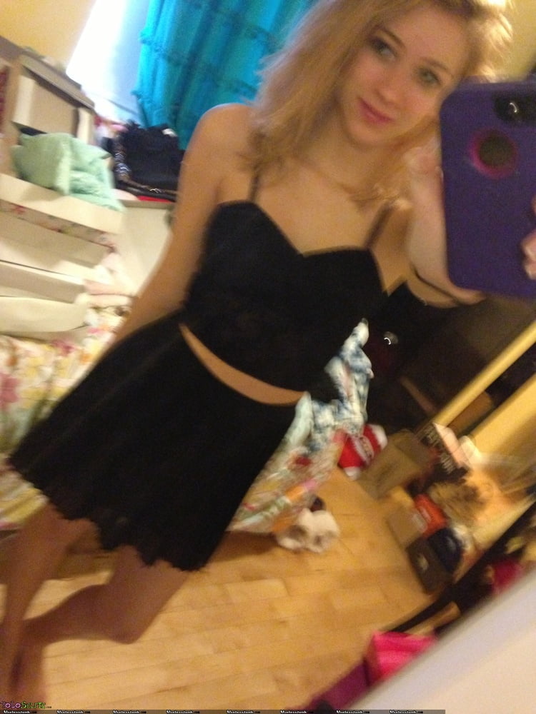 露出した妻たち 10
 #93890140