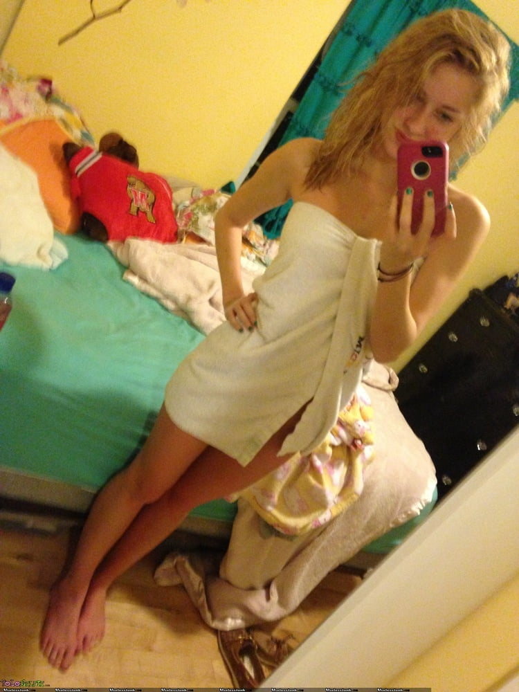 露出した妻たち 10
 #93890191