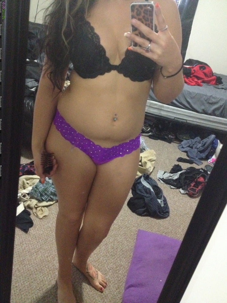 露出した妻たち 10
 #93890239