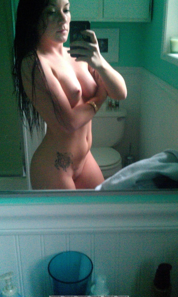 露出した妻たち 10
 #93890308