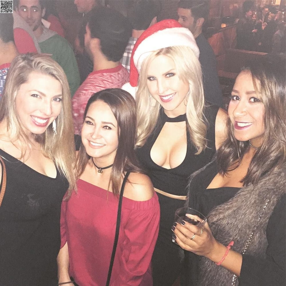 露出した妻たち 10
 #93890326