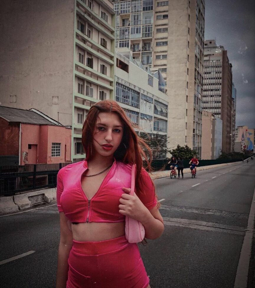 Nicky.Oberlin desnuda #108111000