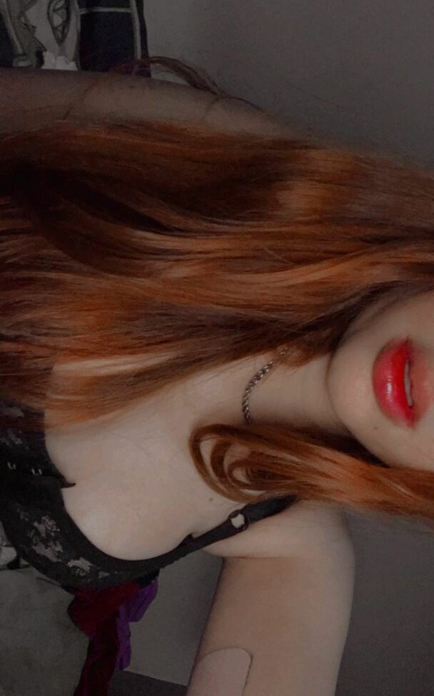 Nicky.Oberlin desnuda #108111016