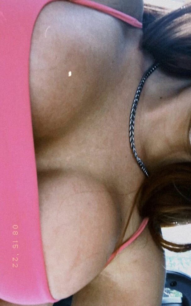 Nicky.Oberlin desnuda #108111030