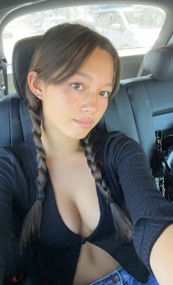 Lily Chee desnuda #109343084