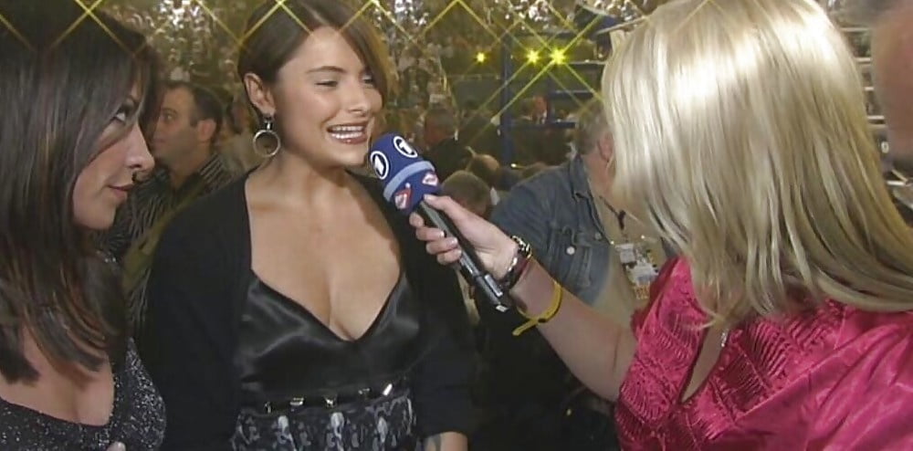 Die kleine notgeile Thomalla Schlampe #93413886