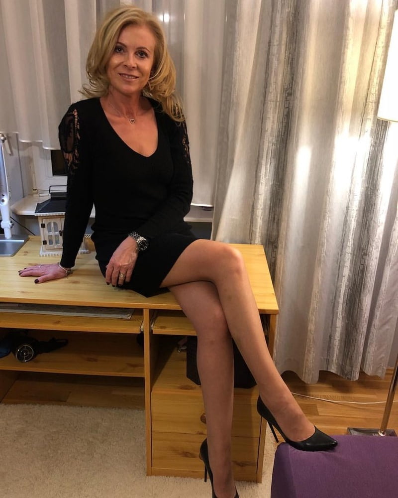 Mamás calientes
 #94182221