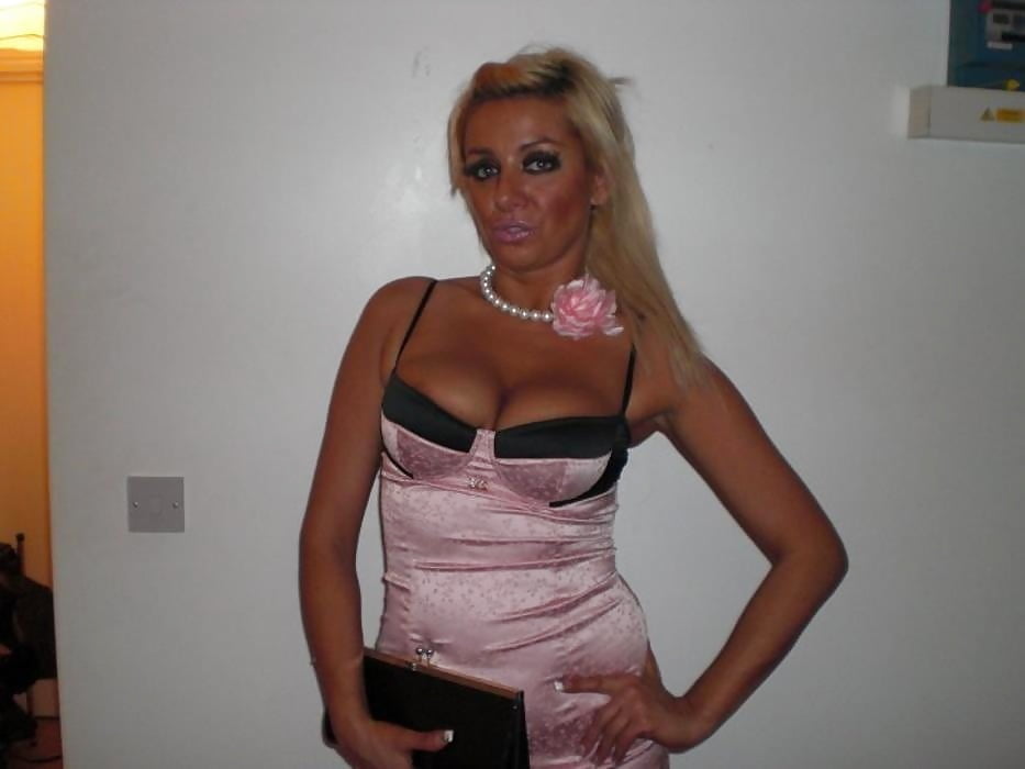 Mamás calientes
 #94182283