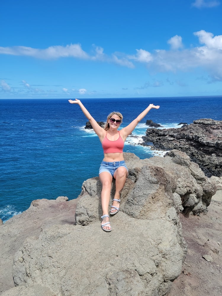 ScarlettRaven flashing in Maui #107095248