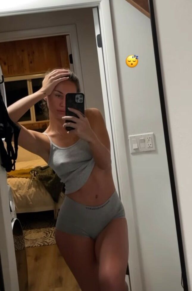 Brit Manuela nackt #107950552